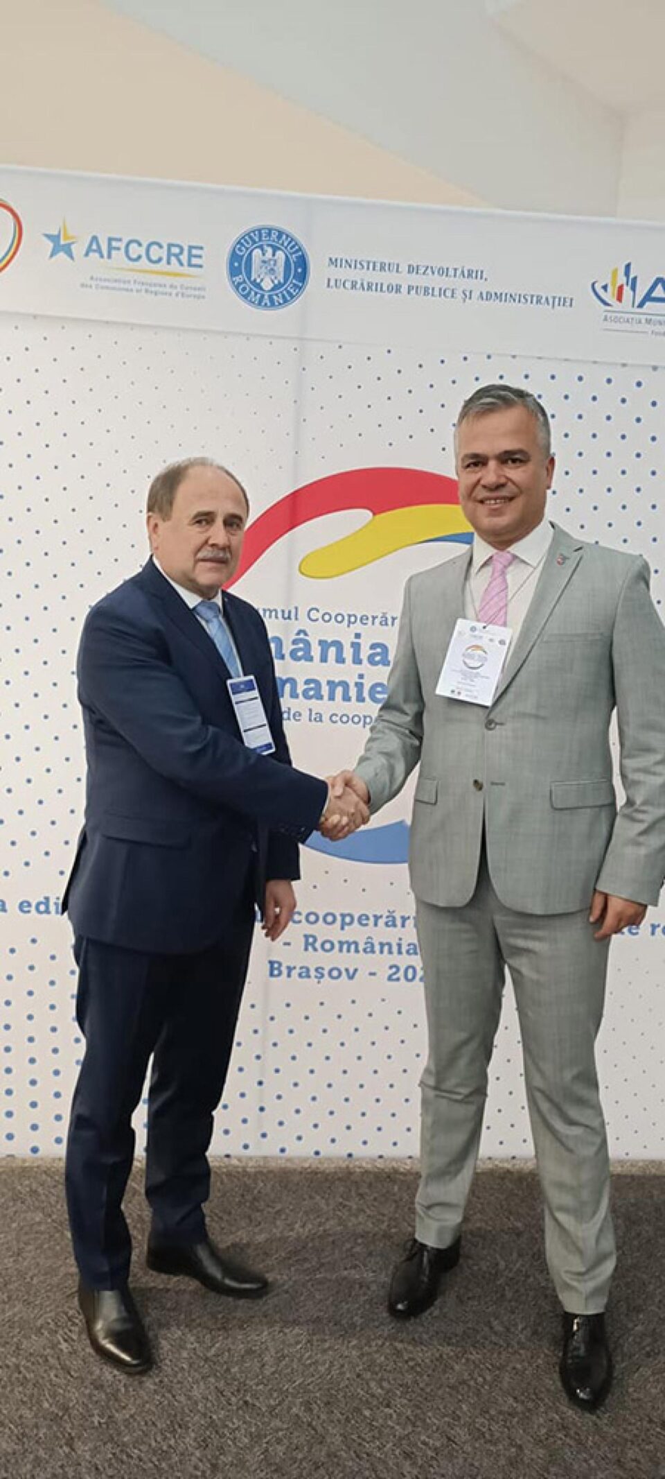 Niculai Barbă a reprezentat județul Suceava la Forumul cooperării descentralizate româno- franceze Niculai Barbă a reprezentat județul Suceava la Forumul cooperării descentralizate româno- franceze