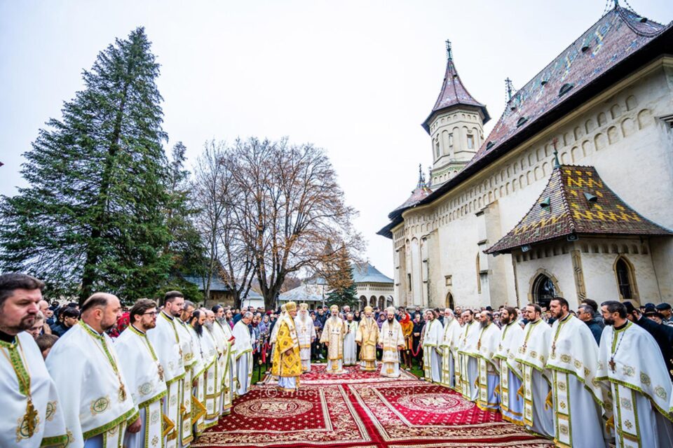 Jumătate de mileniu pentru Biserica „Sfântul Mare Mucenic Gheorghe” a Mănăstirii „Sfântul Ioan cel Nou” Foto Arhiepiscopia Sucevei și Rădăuților Jumătate de mileniu pentru Biserica „Sfântul Mare Mucenic Gheorghe” a Mănăstirii „Sfântul Ioan cel Nou” Foto Arhiepiscopia Sucevei și Rădăuților