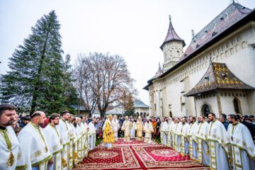 Jumătate de mileniu pentru Biserica „Sfântul Mare Mucenic Gheorghe” a Mănăstirii „Sfântul Ioan cel Nou” Foto Arhiepiscopia Sucevei și Rădăuților