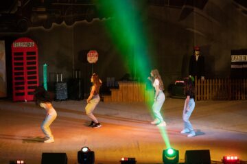 „Eco Extress 1945 – 2022”, tema Balului Bobocilor organizat de Colegiul Economic Suceava