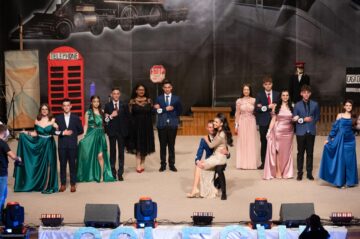„Eco Extress 1945 – 2022”, tema Balului Bobocilor organizat de Colegiul Economic Suceava