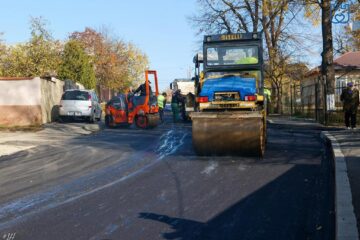 Lucrările de reabilitare și modernizare a străzii Ecaterina Teodoroiu, pe care se ajunge la Mănăstirea Teodoreni