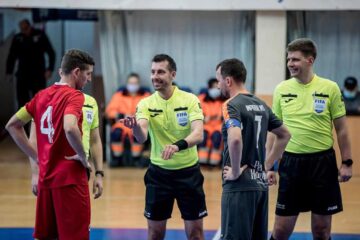 Vlad Ciobanu este un apreciat arbitru de futsal. Foto dragosgaspar.ro