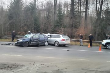 Accidentul produs marți dimineață pe DN 17, între Ilișești și Păltinoasa
