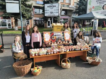 Campanie umanitară pentru elevi aflați într-o situație vulnerabilă, organizată de Școala Gimnazială „Ioan Ciurea” Fălticeni