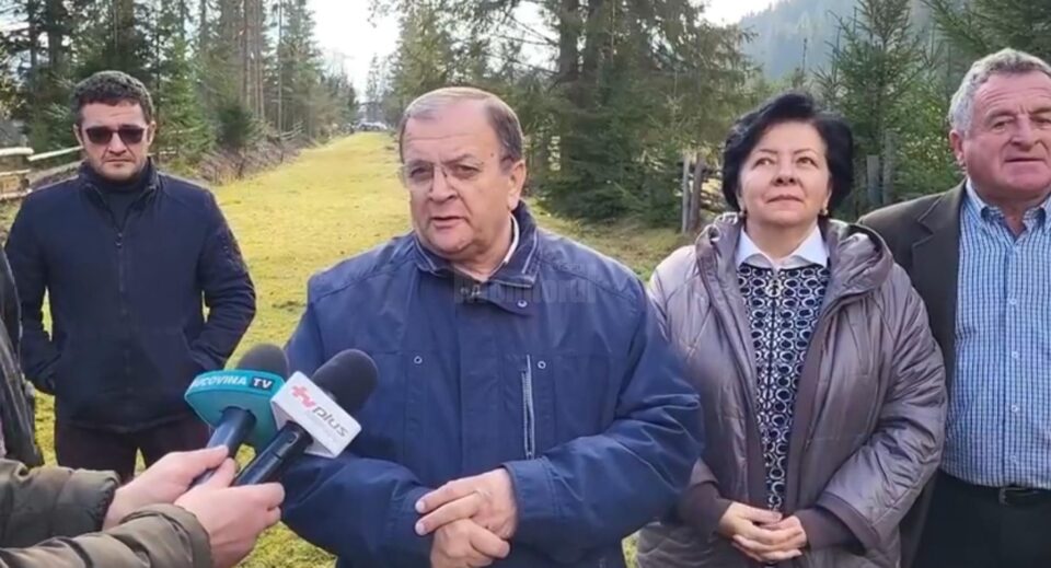 Flutur a semnat contractul de lucrări pentru modernizarea drumului Izvoarele Sucevei - Șepit