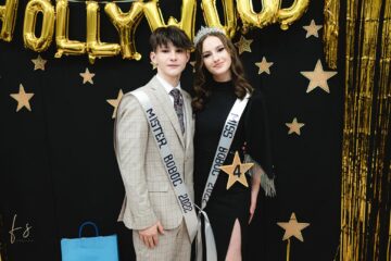 Miss și Mister Boboc, Diana Drăghici și Vasile Sînăucean Foto Florin Slevoaca