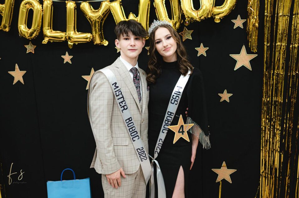 Miss și Mister Boboc, Diana Drăghici și Vasile Sînăucean Foto Florin Slevoaca