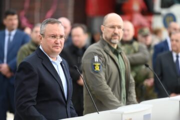 Premierul Ciucă i-a transmis omologului său din Ucraina că trebuie discutat onest despre drepturile românilor din această țară