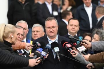 Ciucă: Am luat decizia în cadrul coaliției asupra prețurilor la energia electrică pentru consumatorii casnici și firme