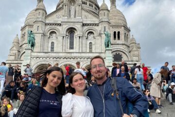 Studenți USV beneficiari ai burselor, în vizită la Catedrala Sacre Coeur din Paris