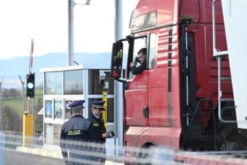 Vama Vicovu de Sus - Crasna s-a redeschis după 14 ani, în prezența premierilor României și Ucrainei