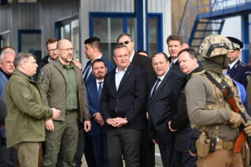 Vama Vicovu de Sus - Crasna s-a redeschis după 14 ani, în prezența premierilor României și Ucrainei