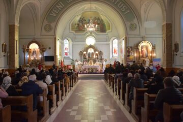 Liturghia din biserica din Solonețu Nou