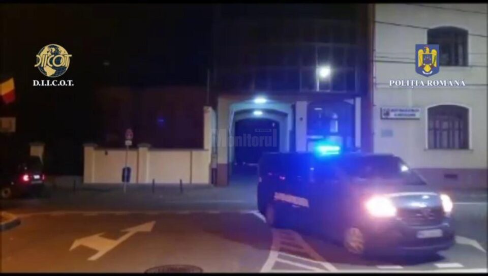 Desfășurare mare de forțe la prima oră a zilei de luni