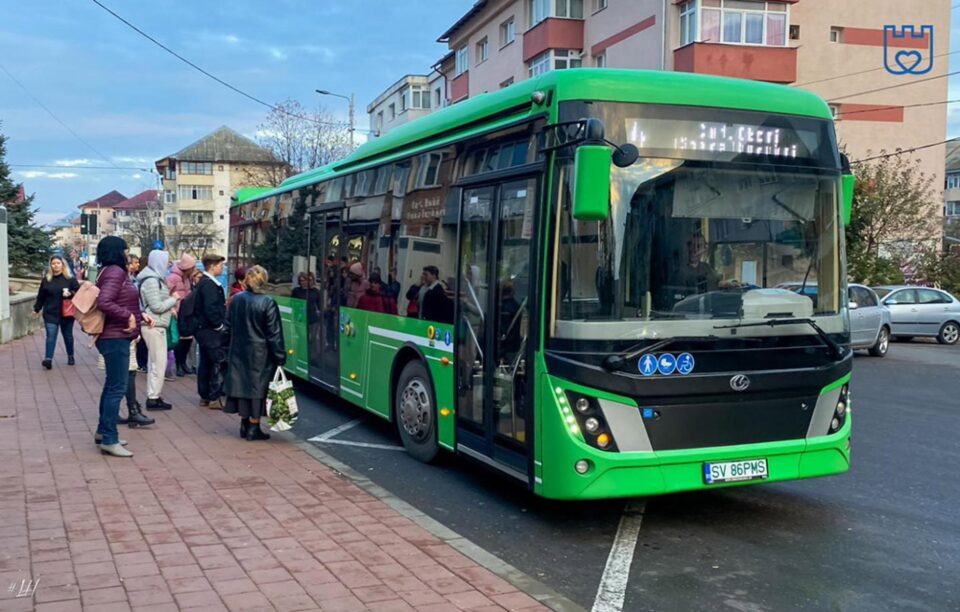 Lungu: Transportul cu autobuze electrice, mai ieftin cu 40 la sută față de cel cu autobuze pe motorină Lungu: Transportul cu autobuze electrice, mai ieftin cu 40 la sută față de cel cu autobuze pe motorină
