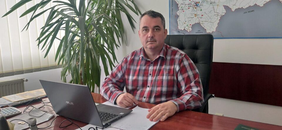 Doctorul Sorin Mihai Voloșeniuc, directorul executiv al Direcției Sanitar Veterinare și pentru Siguranța Alimentelor Suceava Doctorul Sorin Mihai Voloșeniuc, directorul executiv al Direcției Sanitar Veterinare și pentru Siguranța Alimentelor Suceava