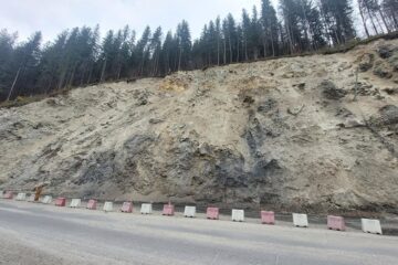 Lucrările de consolidare a versantului de la Holda afectat de alunecări vor începe în câteva zile