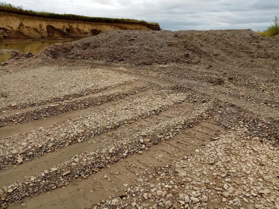 Amendă de 80.000 de lei pentru Florconstruct pentru exploatare ilegală de balast