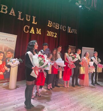 Balul Bobocilor de la Colegiul „Andronic Motrescu” pe „Red Carpet”