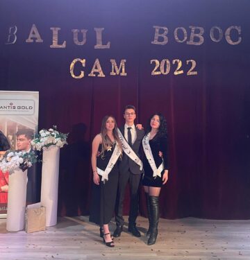 Balul Bobocilor de la Colegiul „Andronic Motrescu” pe „Red Carpet”