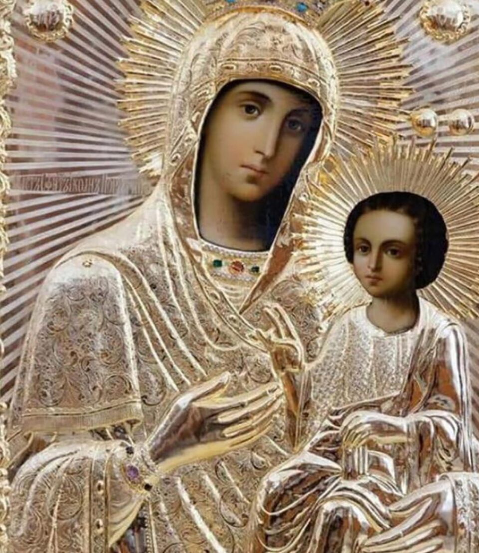 Icoana Maicii Domnului „Portărița”, făcătoare de minuni, de la Rădășeni se va afla trei zile în Biserica „Sf. Simion” – Turnu Roșu Suceava Icoana Maicii Domnului „Portărița”, făcătoare de minuni, de la Rădășeni se va afla trei zile în Biserica „Sf. Simion” – Turnu Roșu Suceava