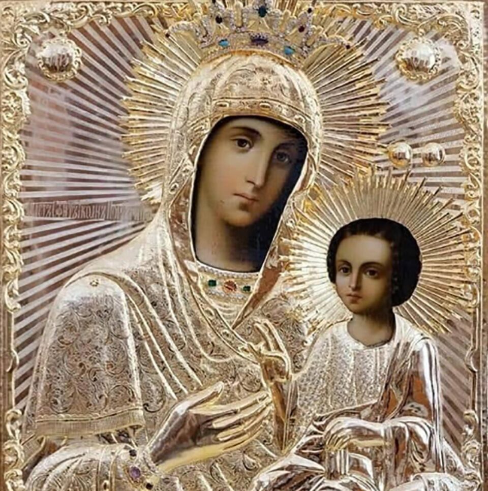 Icoana Maicii Domnului „Portărița”, făcătoare de minuni, de la Rădășeni se va afla trei zile în Biserica „Sf. Simion” – Turnu Roșu Suceava Icoana Maicii Domnului „Portărița”, făcătoare de minuni, de la Rădășeni se va afla trei zile în Biserica „Sf. Simion” – Turnu Roșu Suceava