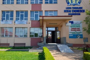 Liceul din Dumbrăveni