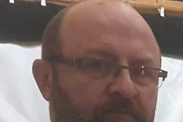 La hirotonisire s-a rugat la Dumnezeu să fie de folos oamenilor bolnavi. Peste ani avea să realizeze rostul său prin terapie