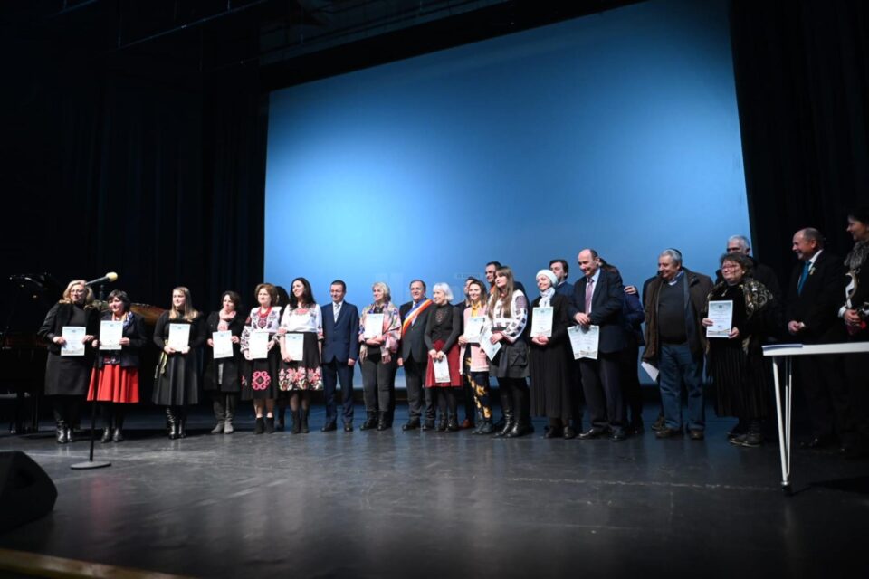 Gheorghe Flutur și profesorii indrumatori ai olimpicilor