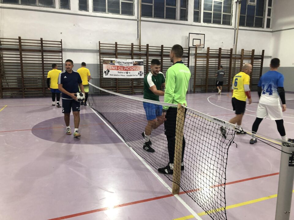 Spectacol sportiv și fair-play la „Cupa Prieteniei” la tenis cu piciorul
