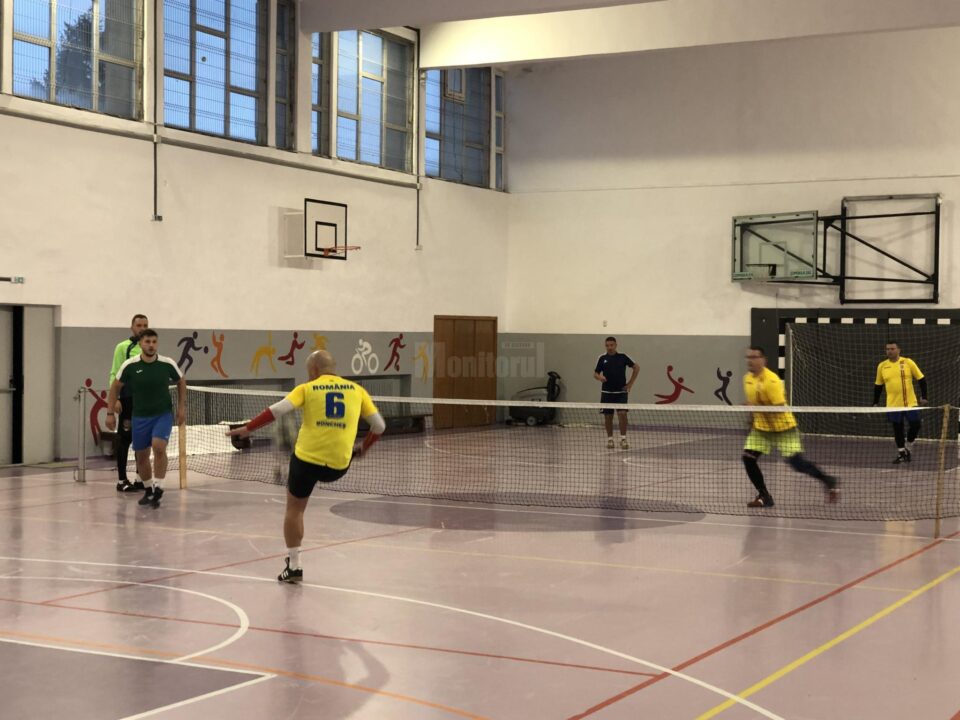 Spectacol sportiv și fair-play la „Cupa Prieteniei” la tenis cu piciorul