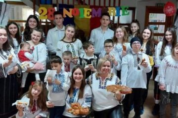 Voluntari din Asociația Tinerilor Ortodocși Suceveni au vizitat copiii bolnavi de la Centrul „Emanuel”