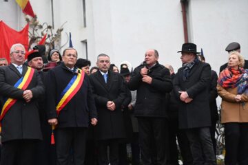 Turnul Unirii, inaugurat de Ziua Bucovinei, în prezența a sute de oameni
