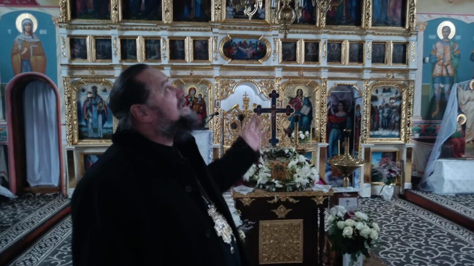 Slujbele și orele de limba română, redute tot mai greu de menținut pentru românii din Storojineț