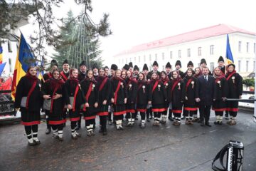 Turnul Unirii, inaugurat de Ziua Bucovinei, în prezența a sute de oameni