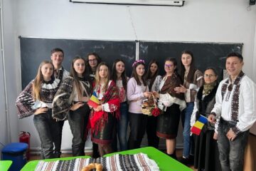 Elevii Colegiului Național „Dragoș Vodă” au marcat Ziua Bucovinei
