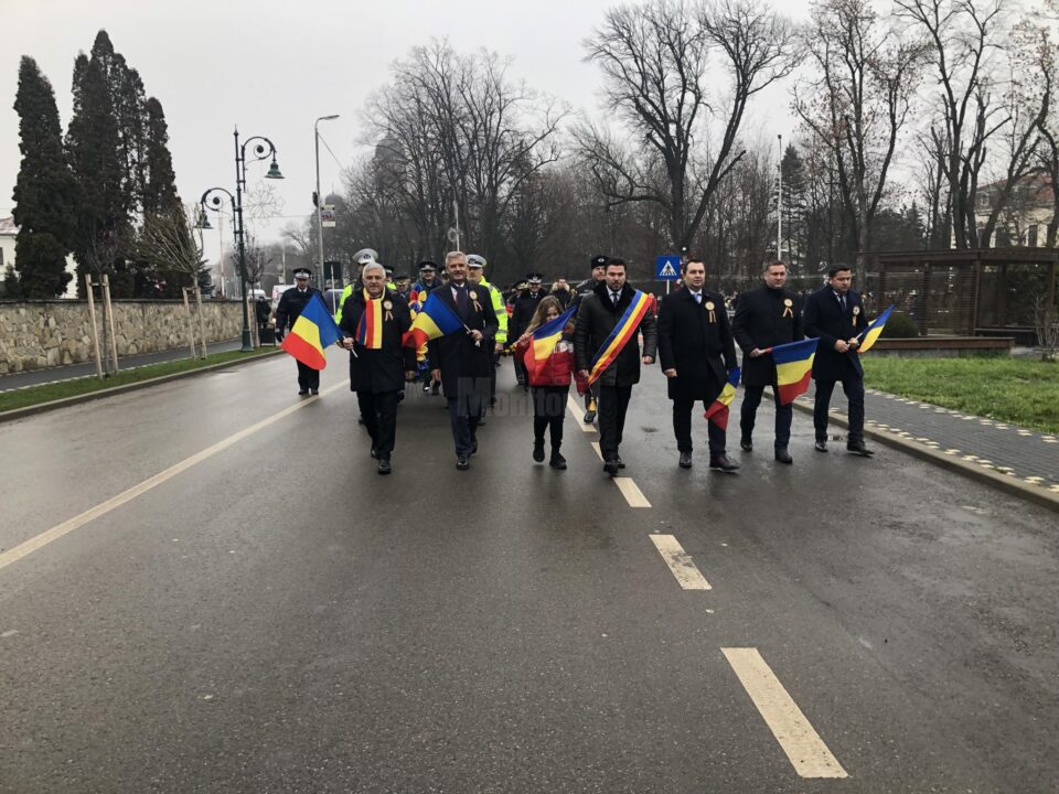 Festivitate cu depuneri de coroane și alocuțiuni la Monumentul Eroilor din Rădăuți