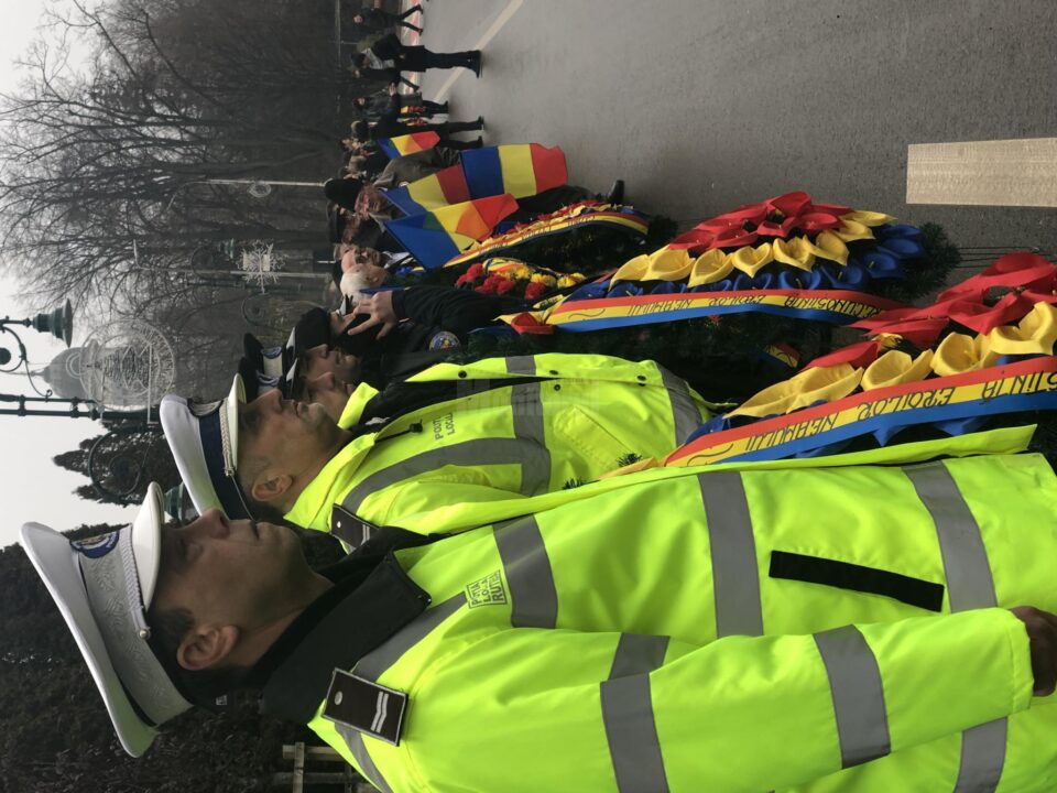 Festivitate cu depuneri de coroane și alocuțiuni la Monumentul Eroilor din Rădăuți