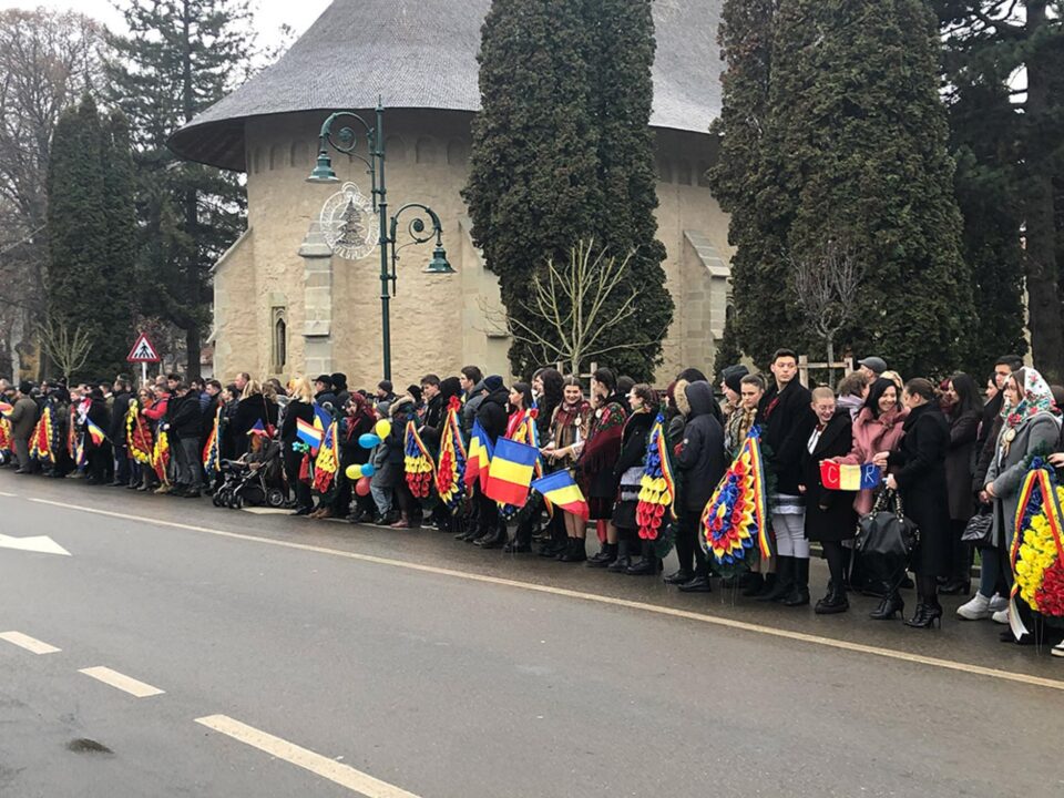 Festivitate cu depuneri de coroane și alocuțiuni la Monumentul Eroilor din Rădăuți