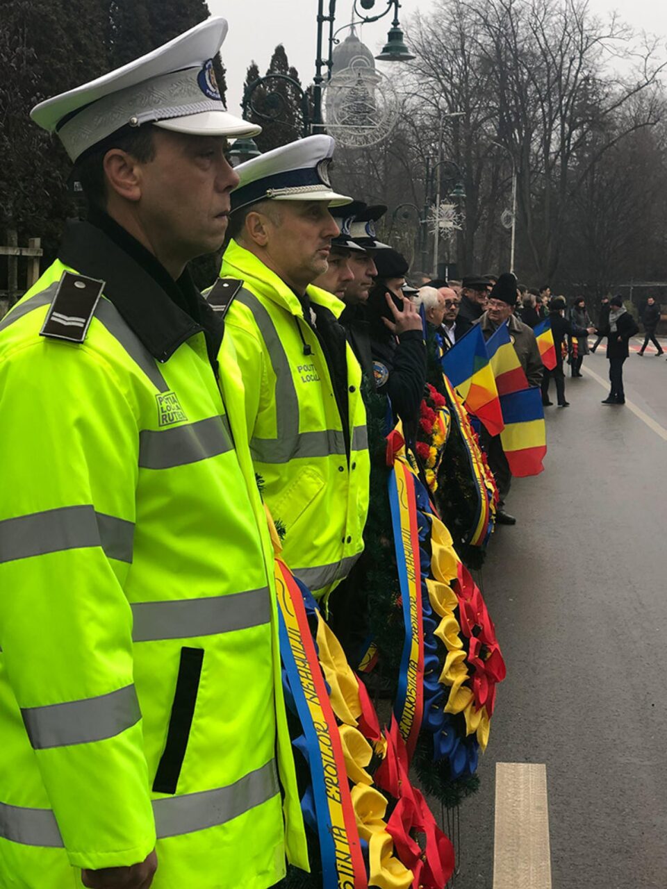 Festivitate cu depuneri de coroane și alocuțiuni la Monumentul Eroilor din Rădăuți