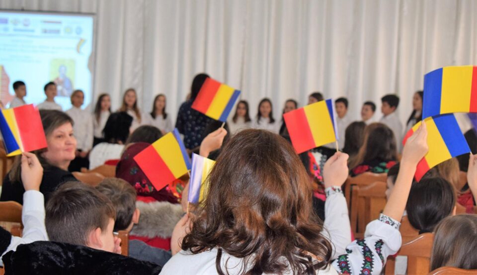 A XIII-a ediție a Simpozionului „1 Decembrie – Ziua Națională a României, Sfântul Apostol Andrei, Ocrotitorul României Mari Și Ziua Bucovinei”