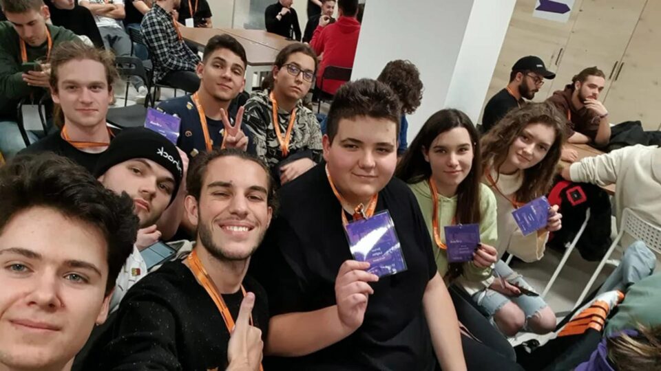 Liceeni ai Colegiului „Ștefan cel Mare”, premiați la un concurs de dezvoltare de aplicații, la Timișoara