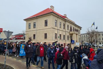 Marșul „Egal e Normal”, ediția a XI-a, cu mulțime de participanți, la Siret