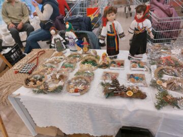 Expoziție dedicată Zilei Internaționale a Persoanelor cu Dizabilități, la Iulius Mall Suceava