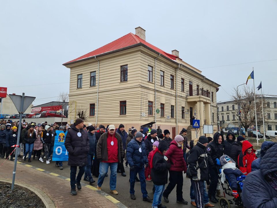 Marșul „Egal e Normal”, ediția a XI-a, cu mulțime de participanți, la Siret