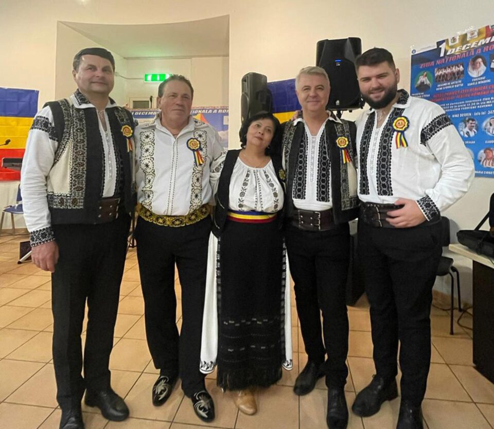 Taraful sucevean Florin Mucea, alături de mai mulți artiști din țară, într-un spectacol organizat la Ravenna, de Ziua Națională a României