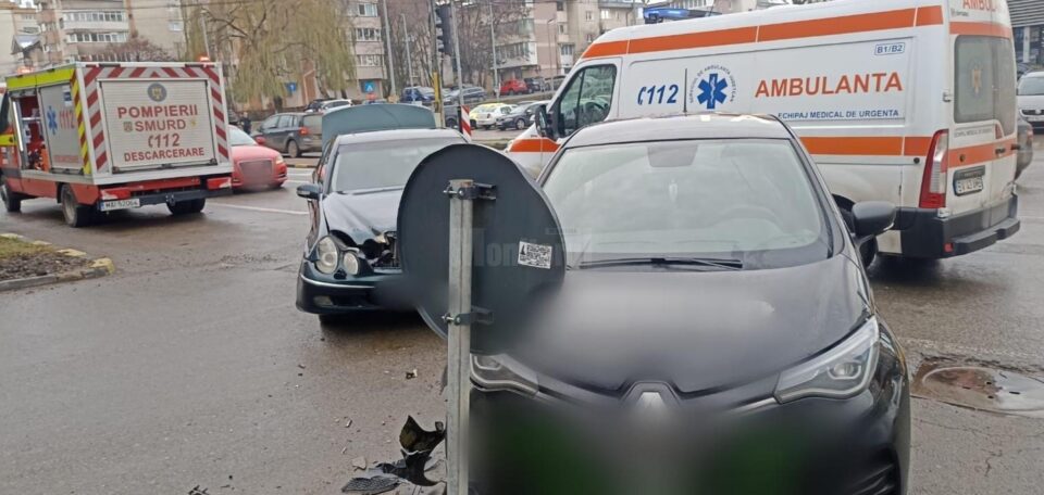 Accident cu două mașini în Obcini