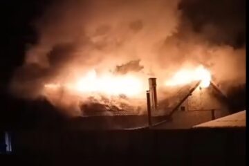 Incendiul de la pensiunea ”La Filuță” a plecat de la un conductor electric defect și a făcut pagube de sute de mii de euro