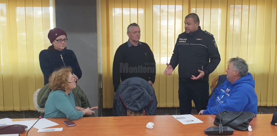 Primarul de Suceava, Ion Lungu, a avut din nou discuții, joi, cu reprezentanții locatarilor din apartamentele avariate în urma exploziei